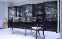 Jewelry store display cabinet care method, are you doing right?