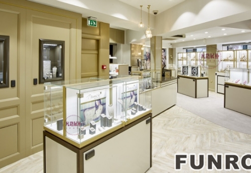 Modern Jewelry Display Showcase for Brand Store 